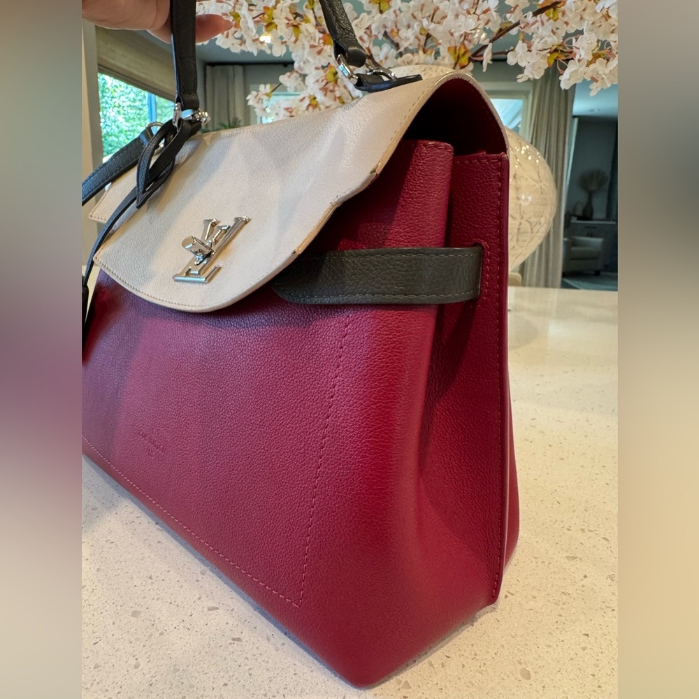 Louis Vuitton lock me Ever MM - Picture 6 of 15